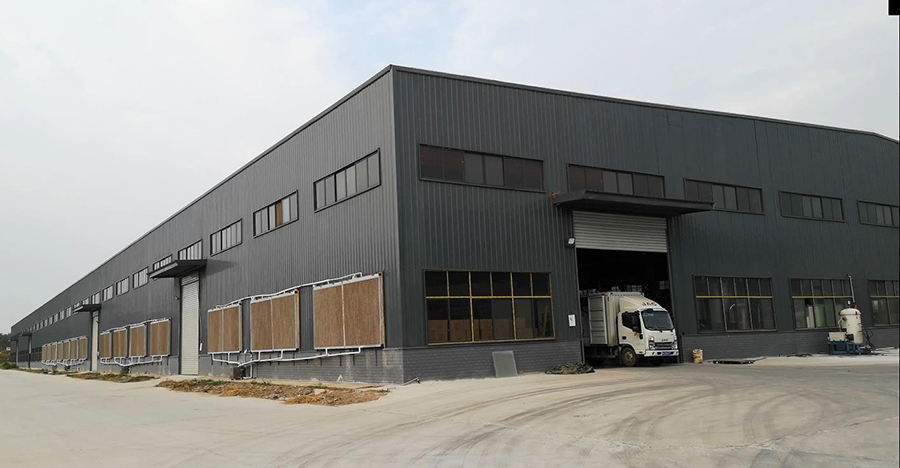 تفاصيل المصنع